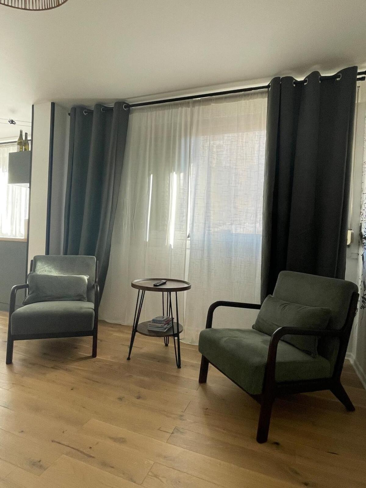 Apartment Le Pinot - Centre-ville - Gare A 5 Mn Dijon